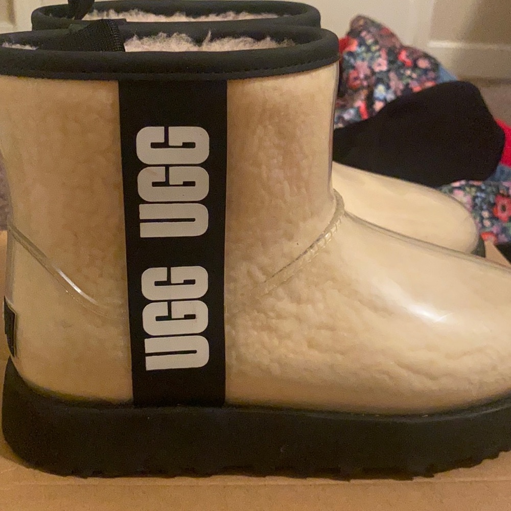 Great condition UGG Rainboots